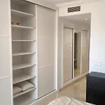 Jacarandas Penthouse With Stunning Views & Private Rooftop 아파트 *