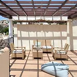 Jacarandas Penthouse With Stunning Views & Private Rooftop * 베나하비스