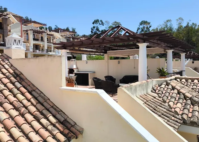 アパート Jacarandas Penthouse With Stunning Views & Private Rooftop ベナアビス