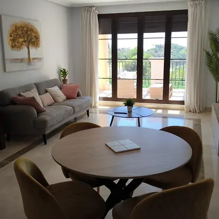 Las Jacarandas Penthouse With Stunning Views & Private Rooftop * Benahavis